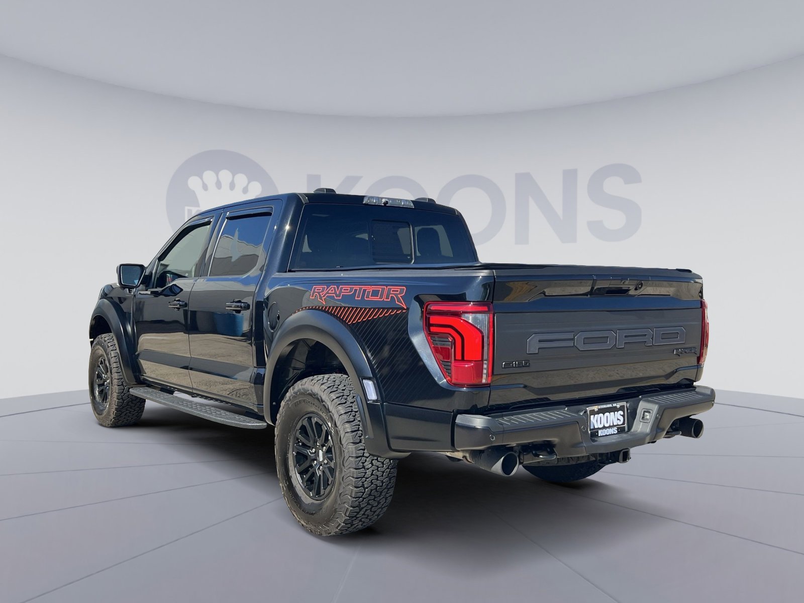 Used 2025 Ford F150 Raptor image 4