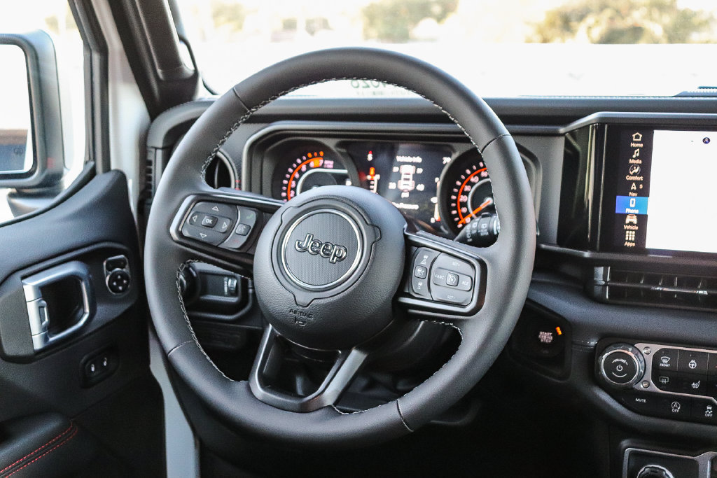 New 2026 Jeep Wrangler Unlimited Rubicon AWD/4WD image 17