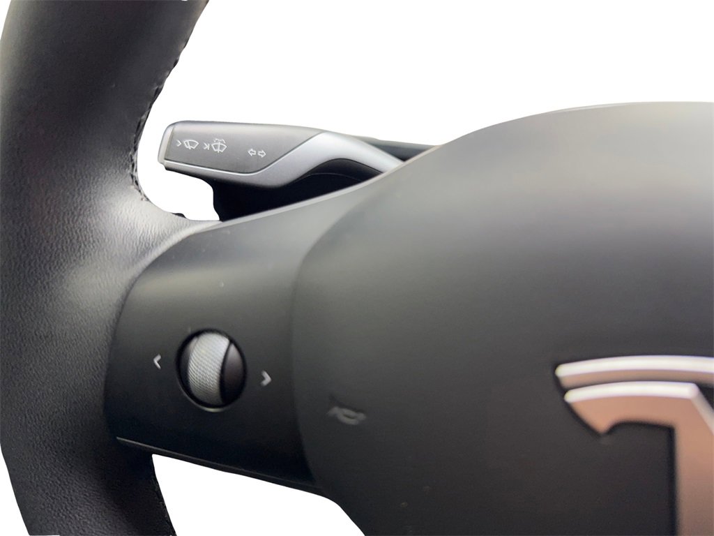 Used 2021 Tesla Model Y Long Range image 55