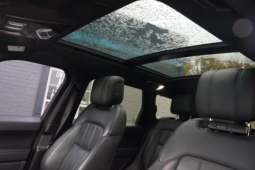 Used 2019 Land Rover Range Rover Sport HSE image 13