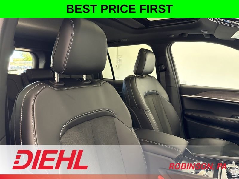 New 2026 Jeep Grand Cherokee Altitude AWD/4WD image 14
