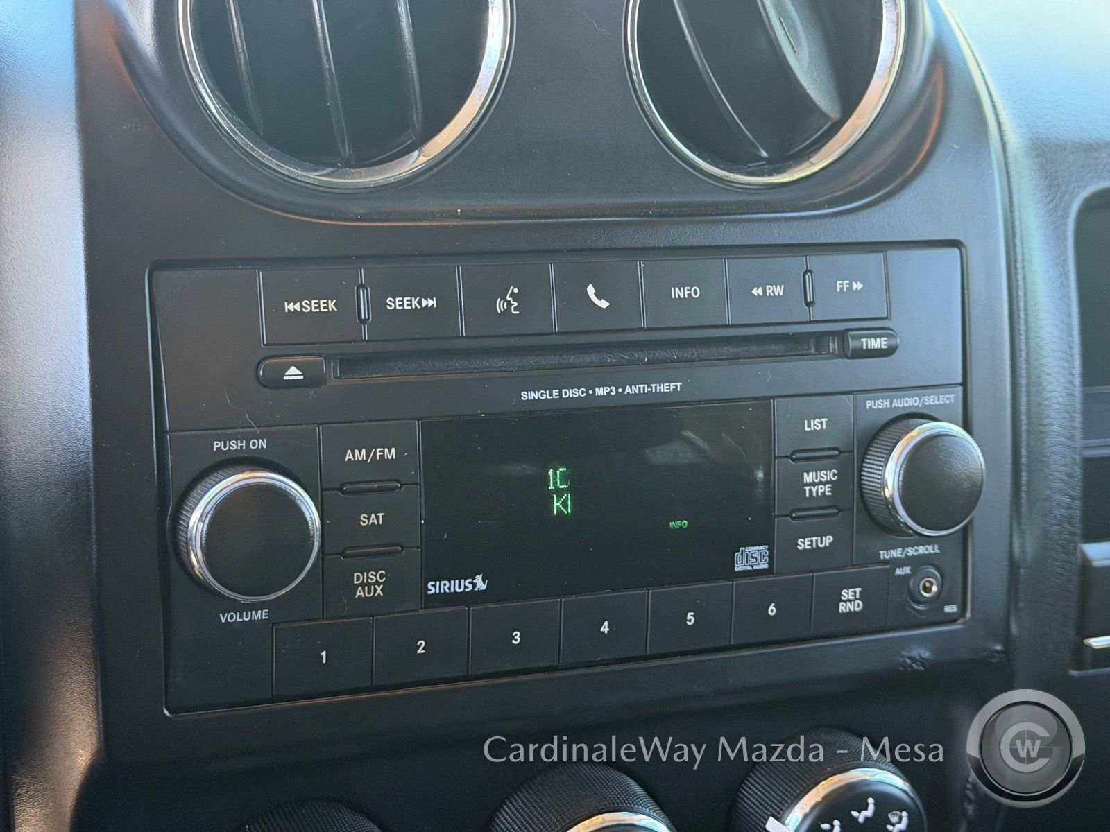 Used 2017 Jeep Patriot Latitude image 26