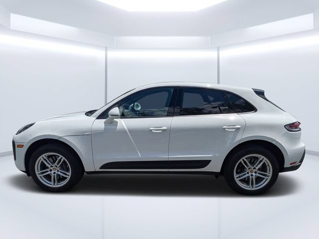 Used 2024 Porsche Macan AWD/4WD image 6
