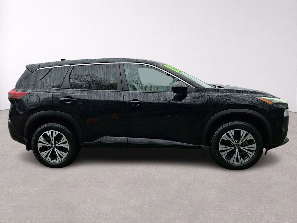 Used 2023 Nissan Rogue SV image 8
