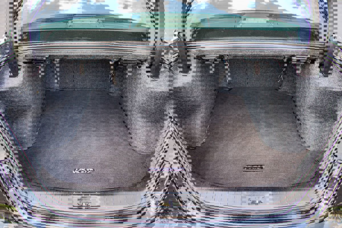 Used 2020 Nissan Maxima 3.5 SV w/ Floor Mat Group image 17