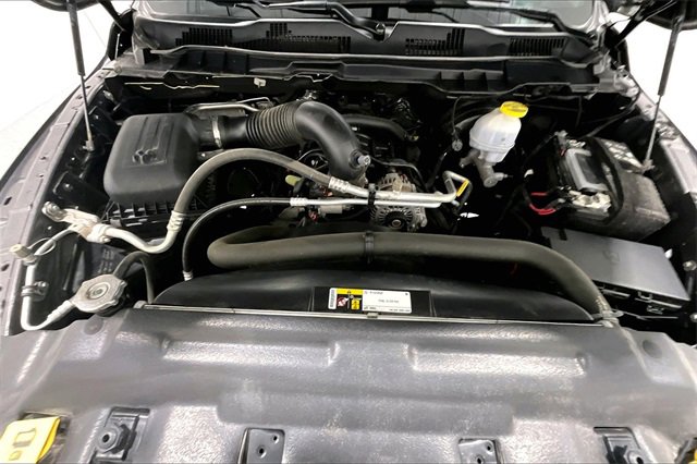 Used 2023 RAM 1500 Classic SLT image 32