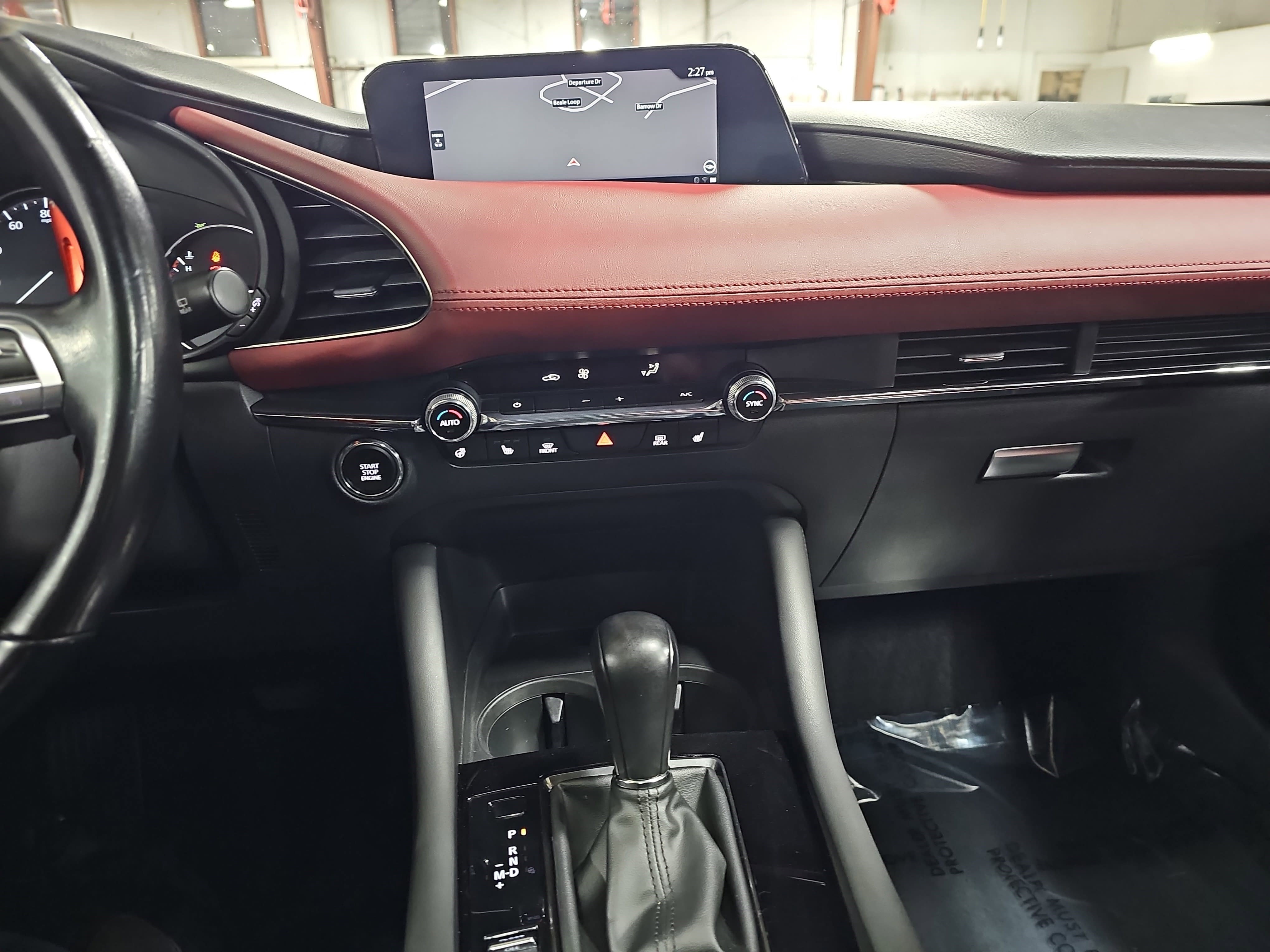 Used 2021 MAZDA MAZDA3 Hatchback w/Premium Plus Pkg image 21