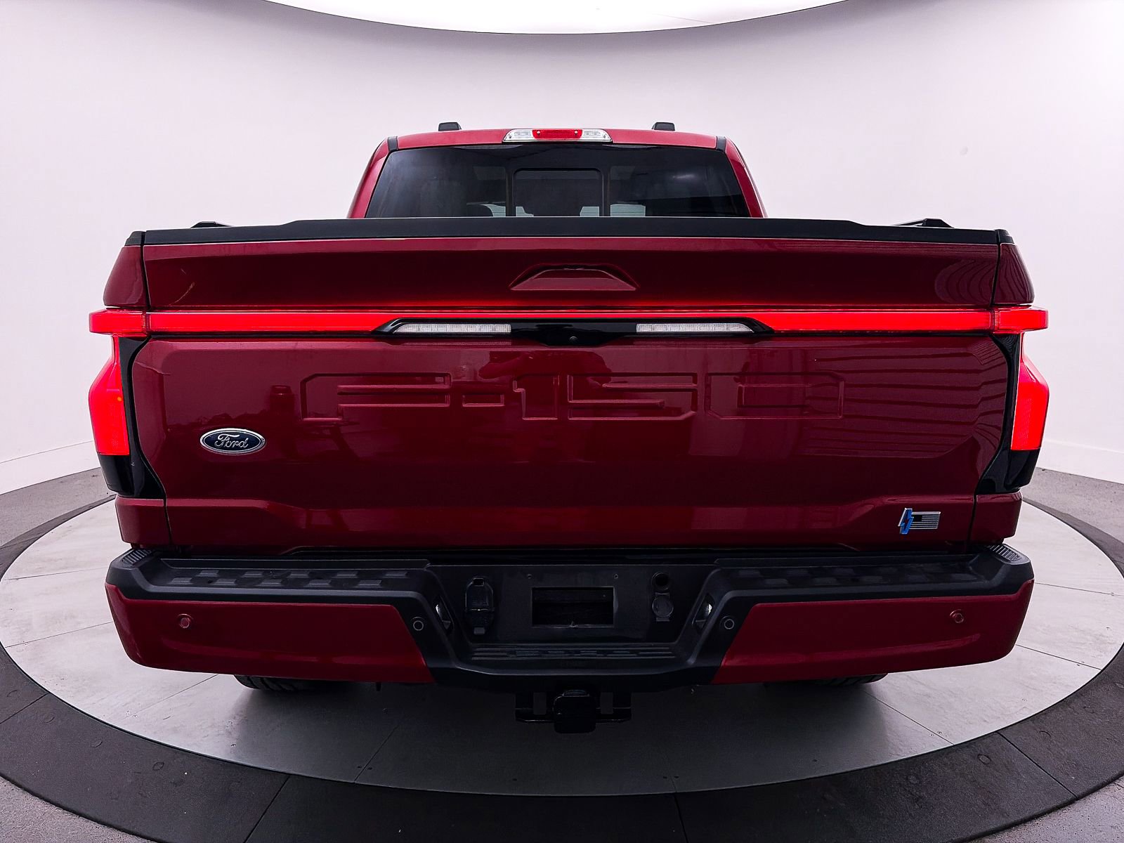 Used 2023 Ford F150 Lightning Platinum image 17