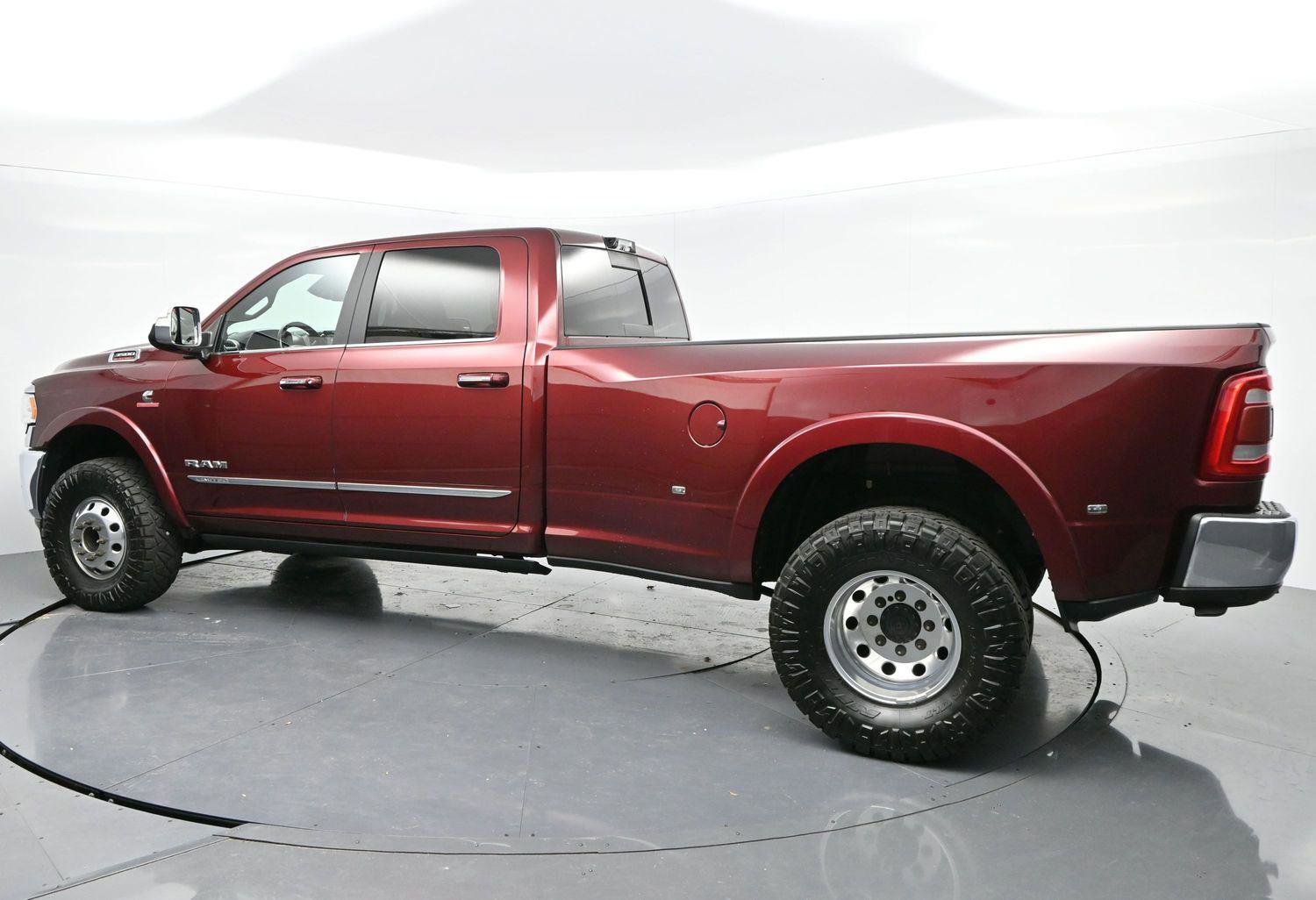 Used 2022 RAM 3500 Limited image 5