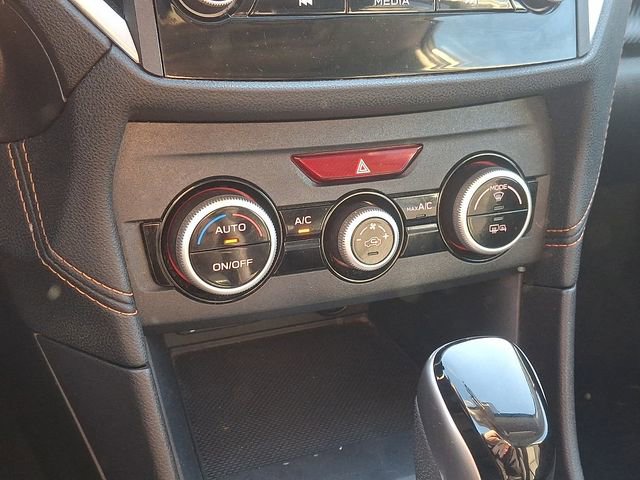 Used 2022 Subaru Crosstrek 2.0i Premium w/ Moonroof Package image 18