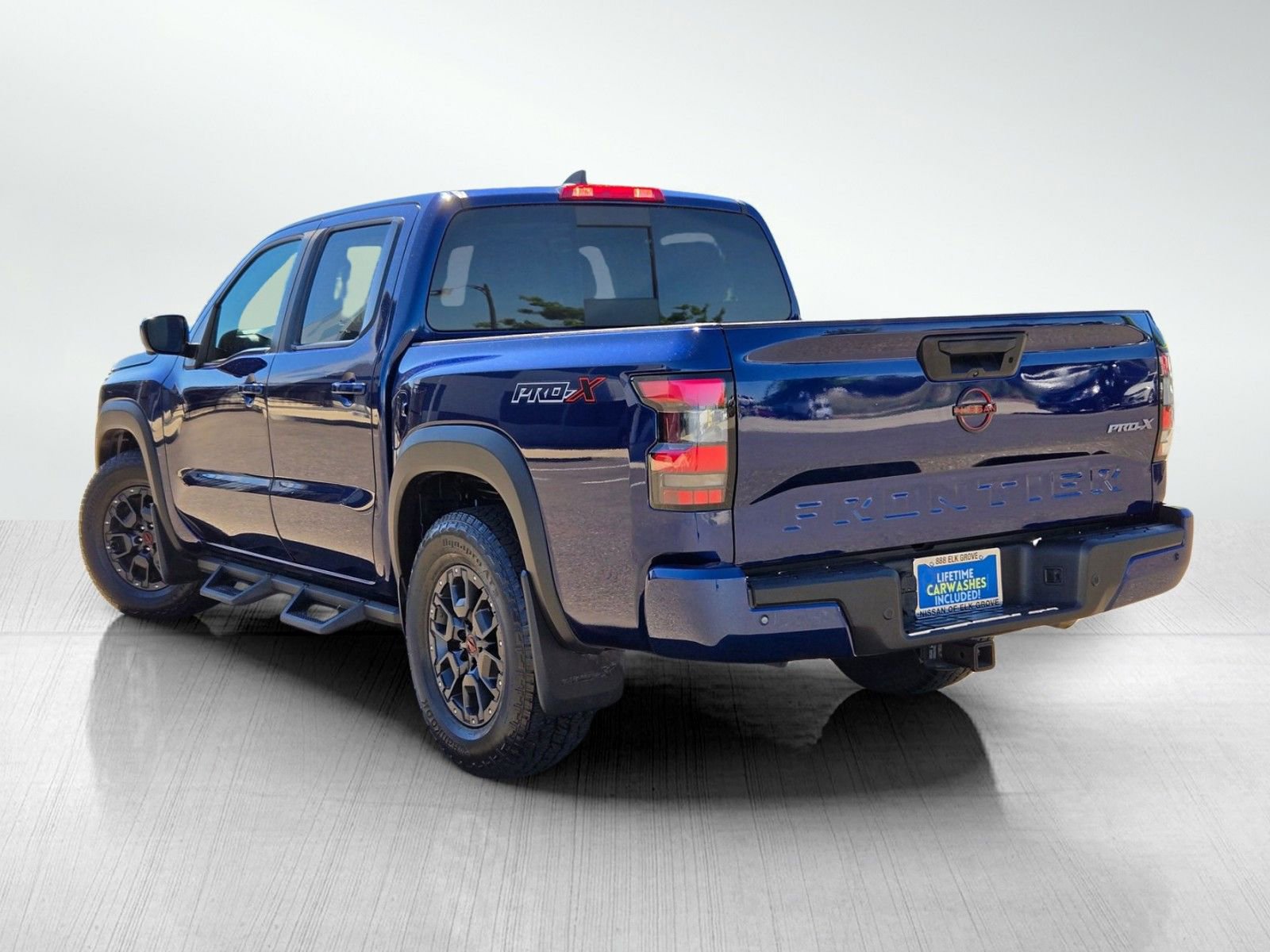 Used 2023 Nissan Frontier Pro-X w/ Pro-X Premium Package RWD image 9