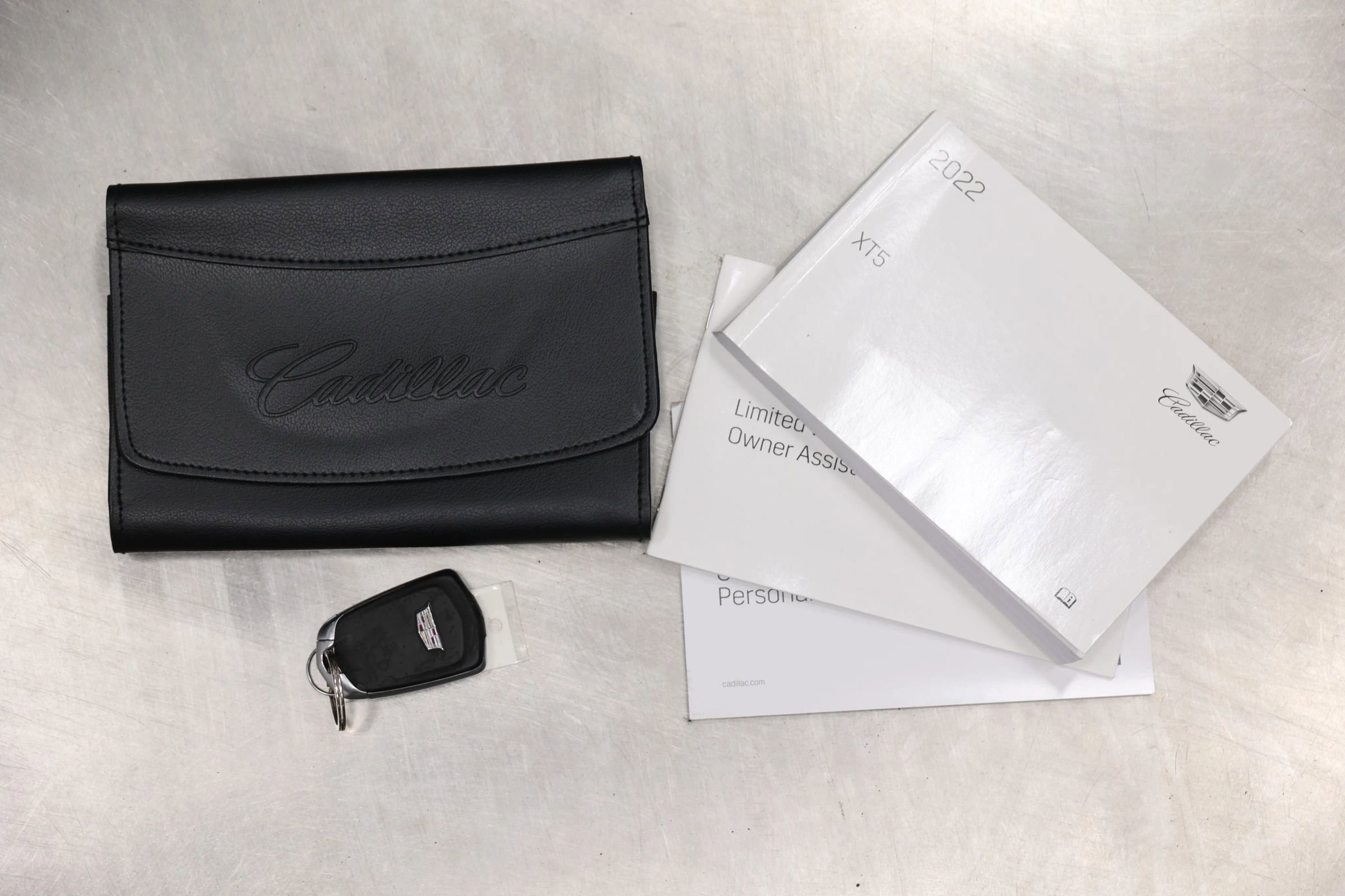 Used 2022 Cadillac XT5 Premium Luxury w/ Technology Package FWD image 5