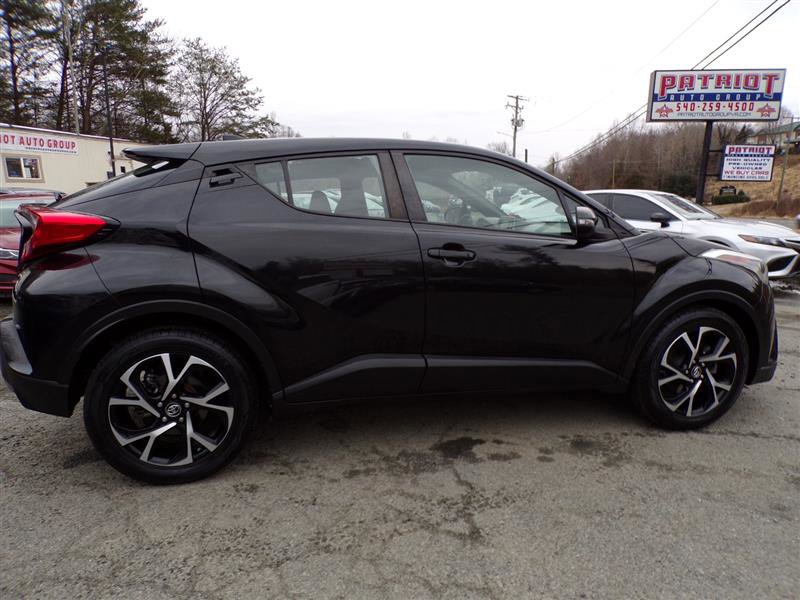 Used 2018 Toyota C-HR XLE image 11