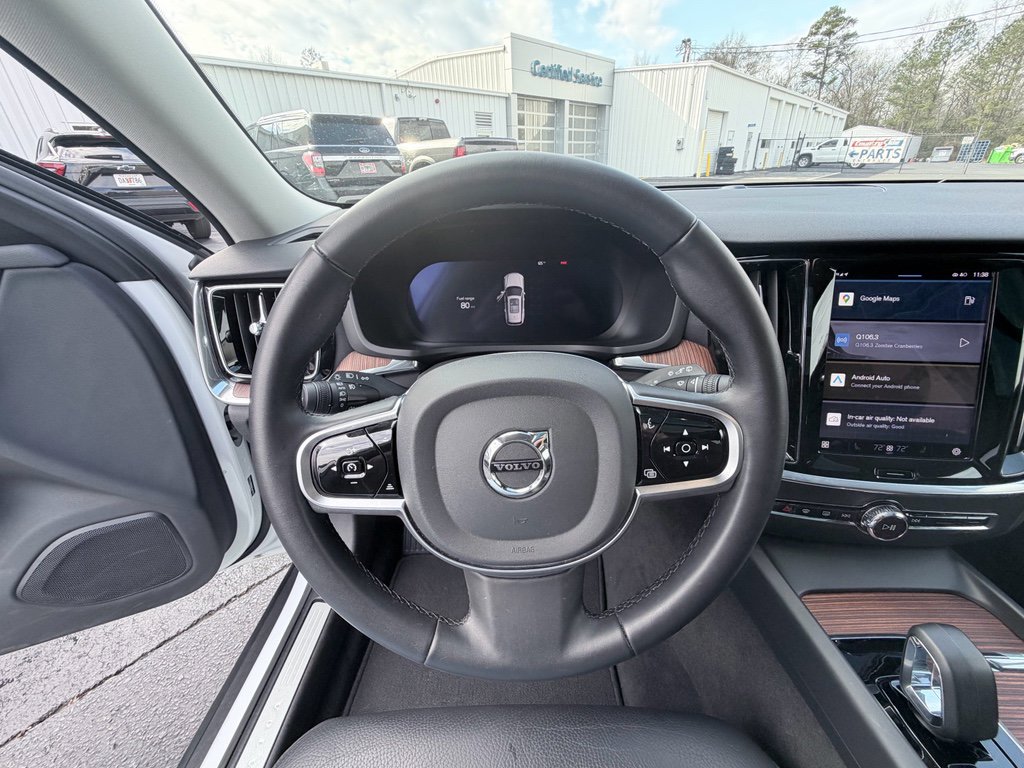 Used 2025 Volvo V60 B5 Cross Country Plus image 14