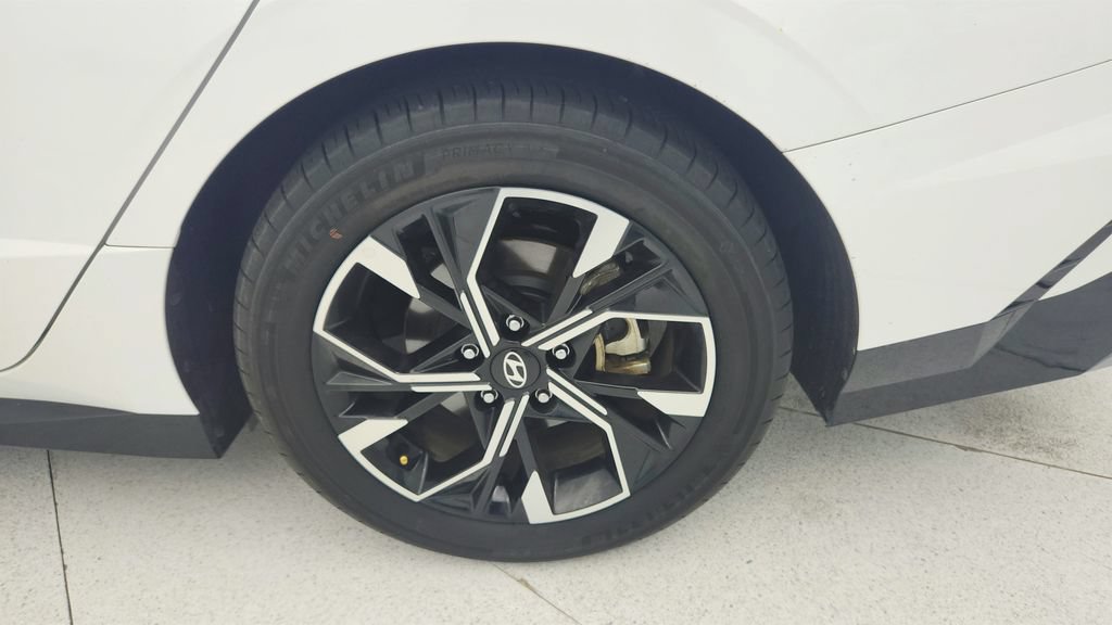 Used 2025 Hyundai Sonata SEL FWD image 21