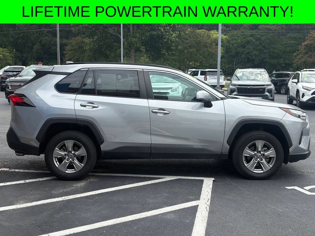 Used 2024 Toyota RAV4 XLE AWD/4WD image 4