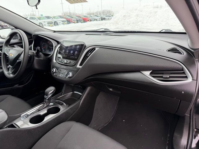 Used 2025 Chevrolet Malibu LT image 16