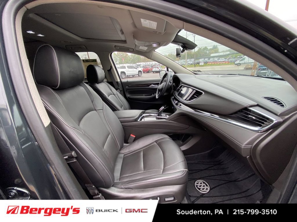 Certified 2021 Buick Enclave Avenir w/ Avenir Technology Package AWD/4WD image 32