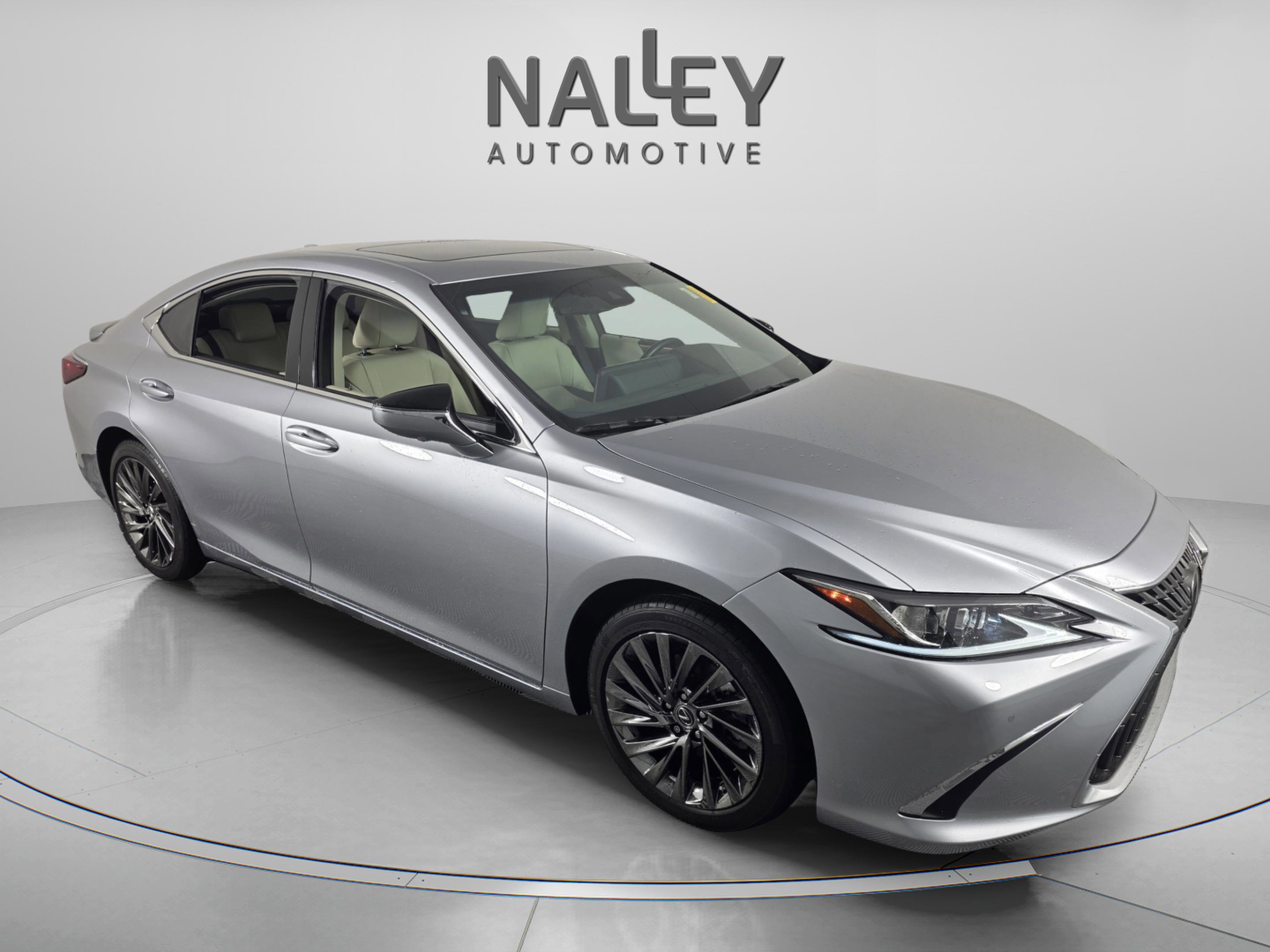 Certified 2025 Lexus ES 300h w/ Technology Package image 7