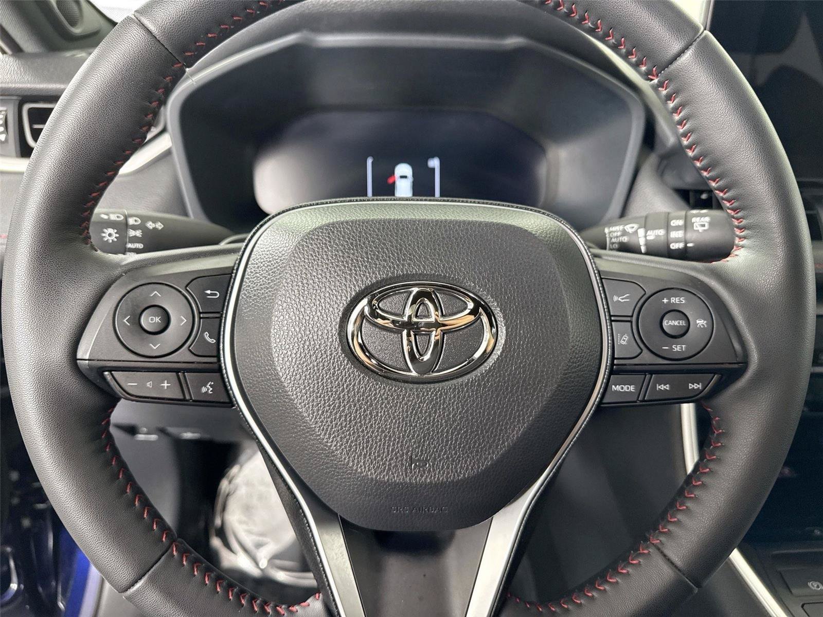 Used 2025 Toyota RAV4 XSE w/ Weather Package AWD/4WD image 21