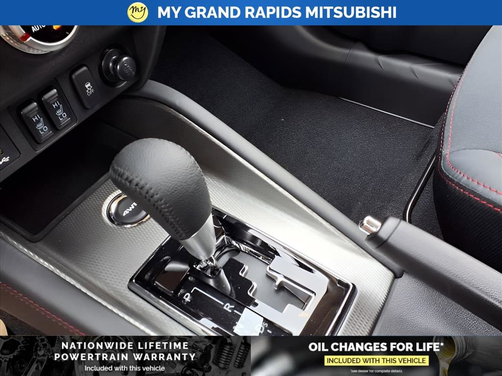 New 2025 Mitsubishi Outlander Sport SE image 20