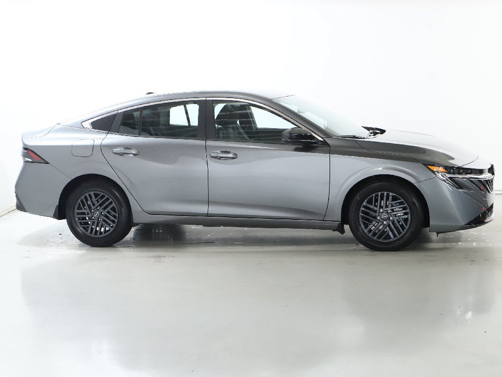 Certified 2026 Nissan Sentra SV w/ SV Convenience Package FWD image 12