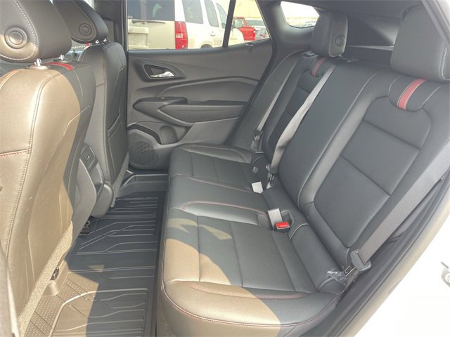 New 2025 Chevrolet Trax RS w/ Sunroof Package image 22