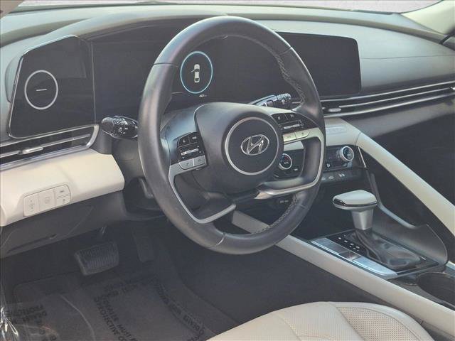 Used 2023 Hyundai Elantra Limited FWD image 9