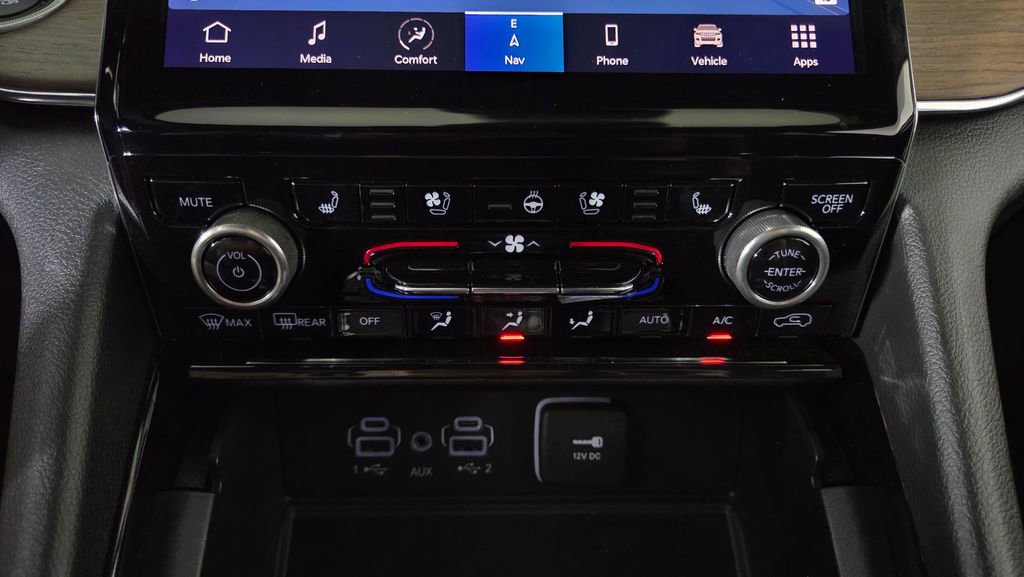 Used 2023 Jeep Grand Cherokee Summit w/ Adv Protech Group IV AWD/4WD image 27