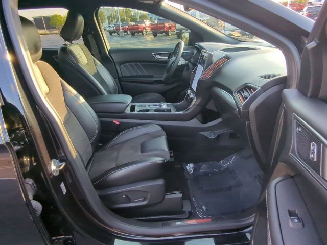 Used 2022 Ford Edge ST image 24