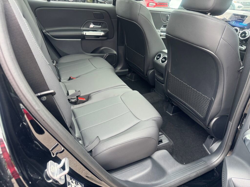 New 2026 Mercedes-Benz GLB 250 4MATIC image 19