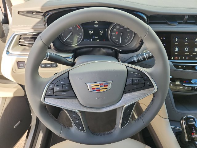 New 2026 Cadillac XT5 Premium Luxury w/ Driver Assist Package AWD/4WD image 13
