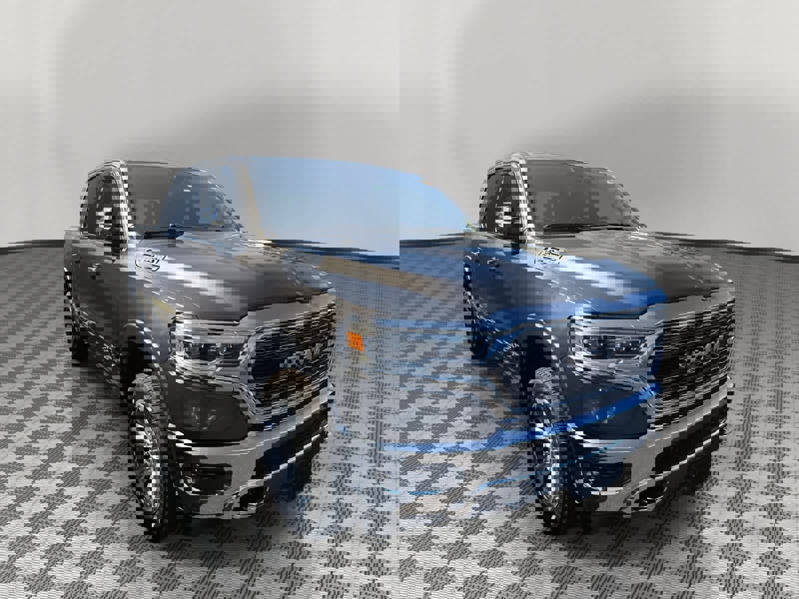 Used 2020 RAM 1500 Limited image 1