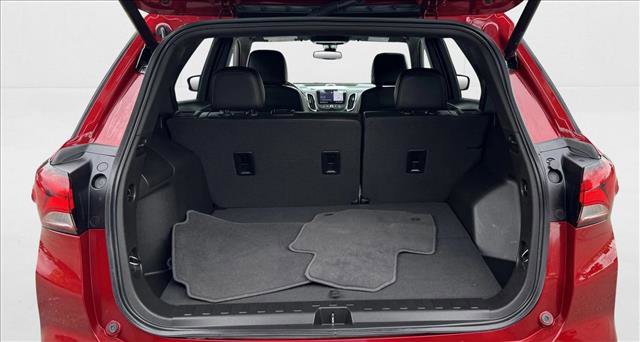 Used 2022 Chevrolet Equinox RS w/ RS Leather Package image 8