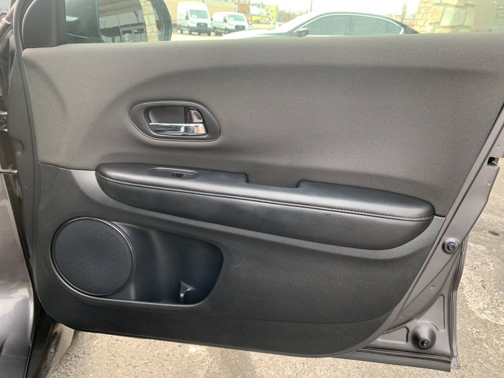 Used 2019 Honda HR-V LX image 20