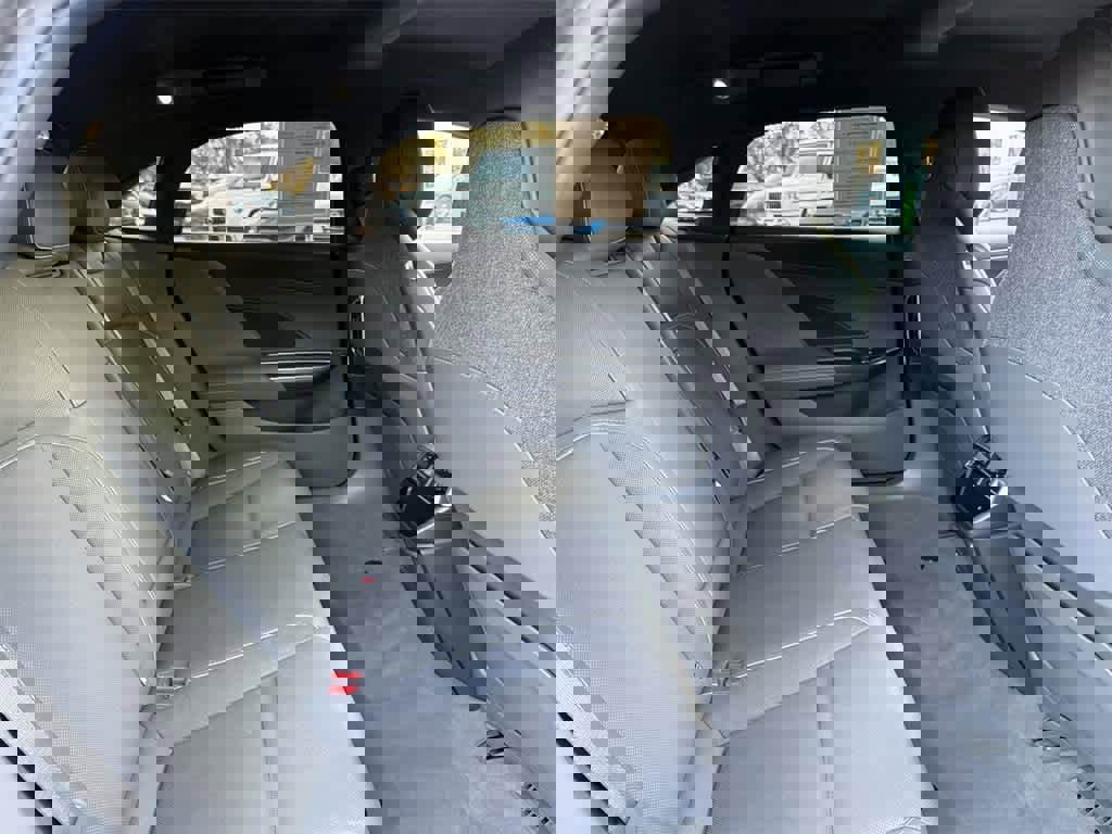 Used 2024 Lucid Air Touring image 31