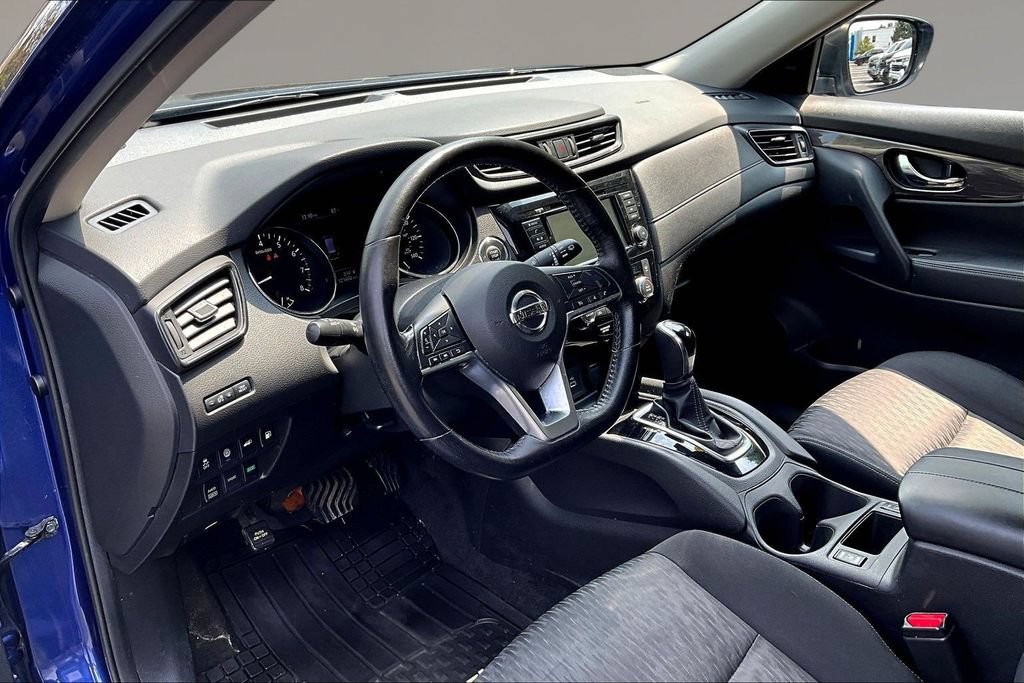 Used 2019 Nissan Rogue SV AWD/4WD image 14