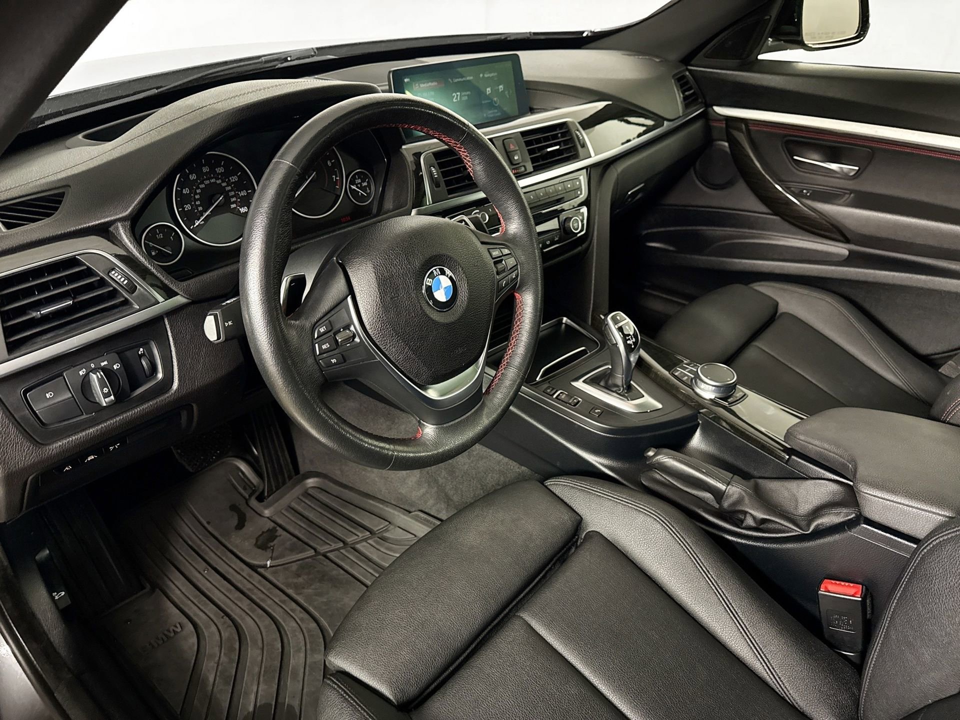 Used 2018 BMW 330i Gran Turismo xDrive w/ Premium Package image 27