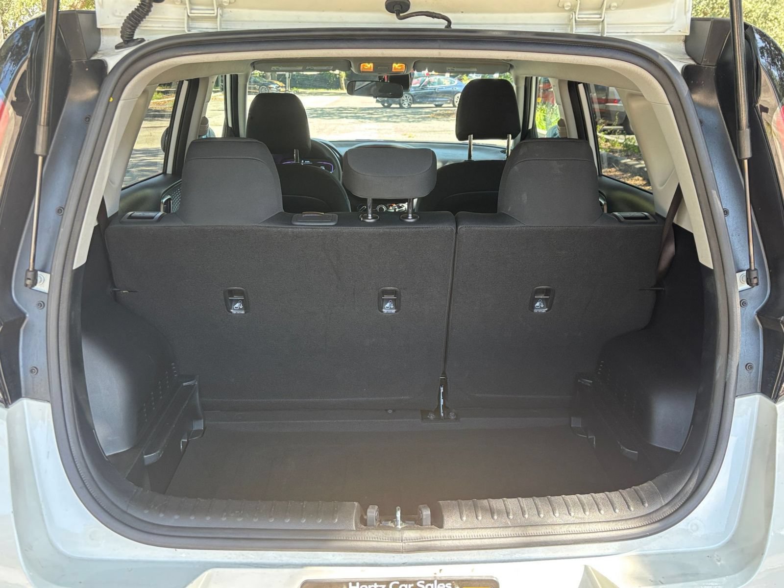 Used 2025 Kia Soul LX w/ LX Technology Package FWD image 28