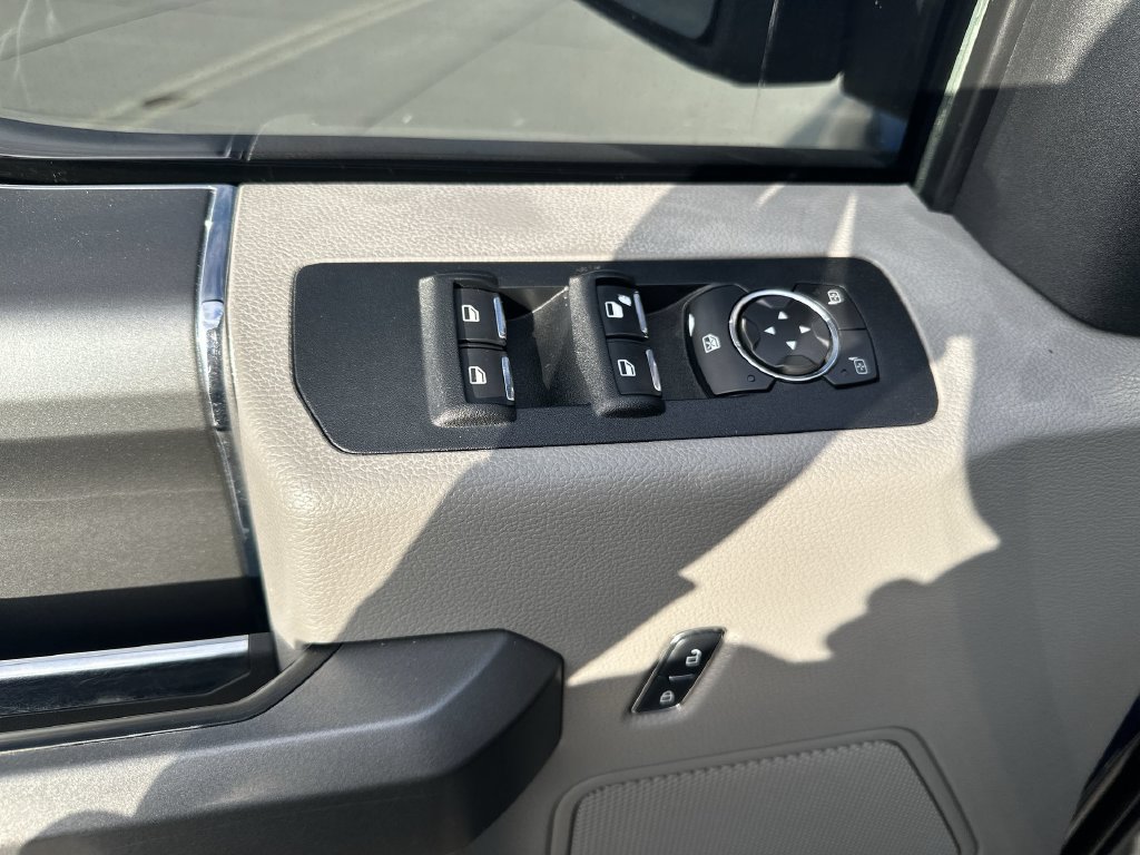 Used 2016 Ford F150 XLT w/ Equipment Group 302A Luxury AWD/4WD image 23