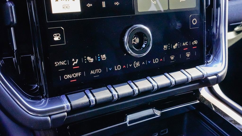 New 2026 GMC Yukon XL Denali w/ Advanced Technology Package image 21