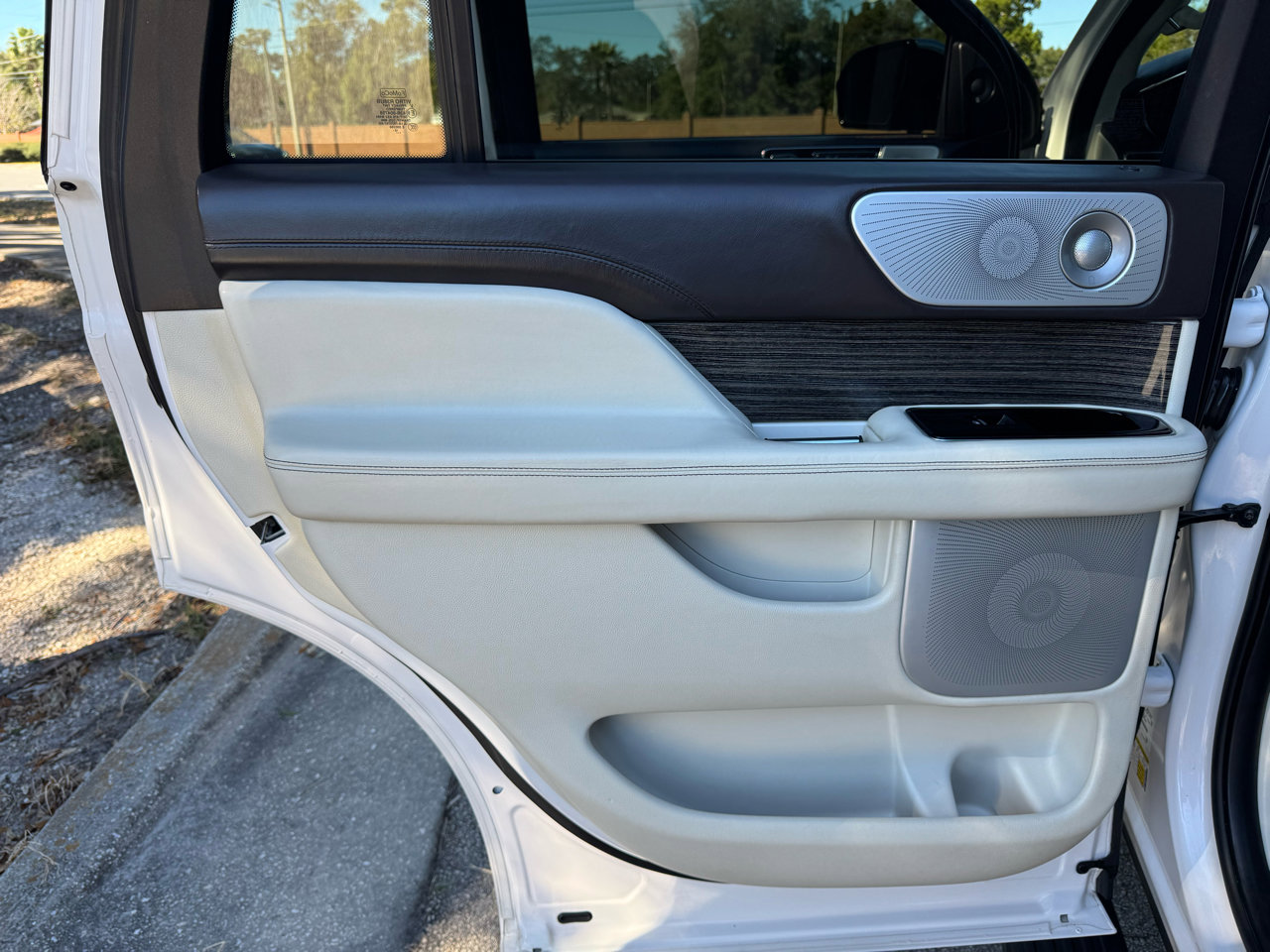 Used 2018 Lincoln Navigator Black Label w/ Cargo Package image 43