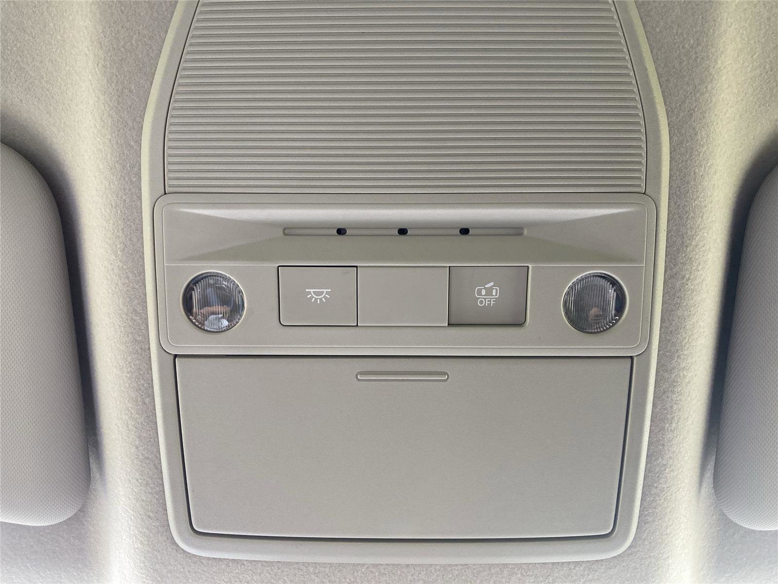 New 2025 Nissan Kicks SR image 28