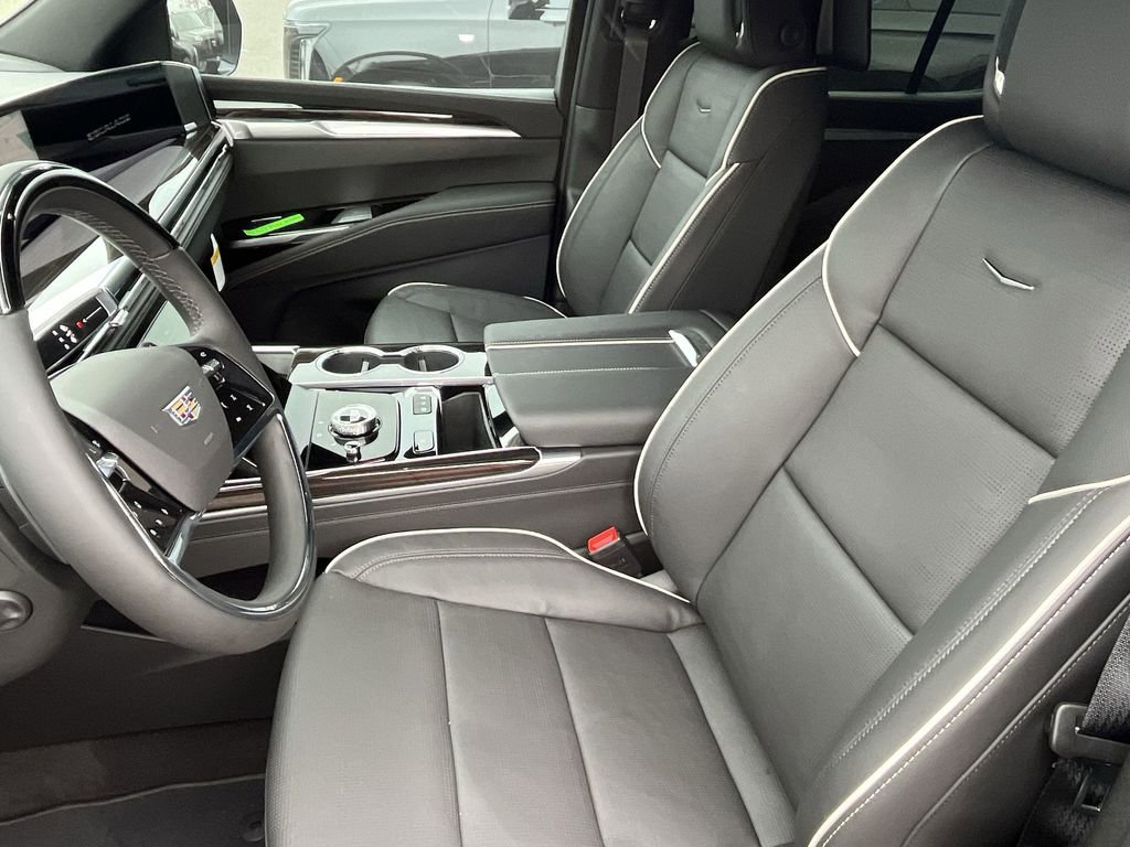 New 2026 Cadillac Escalade Luxury image 12