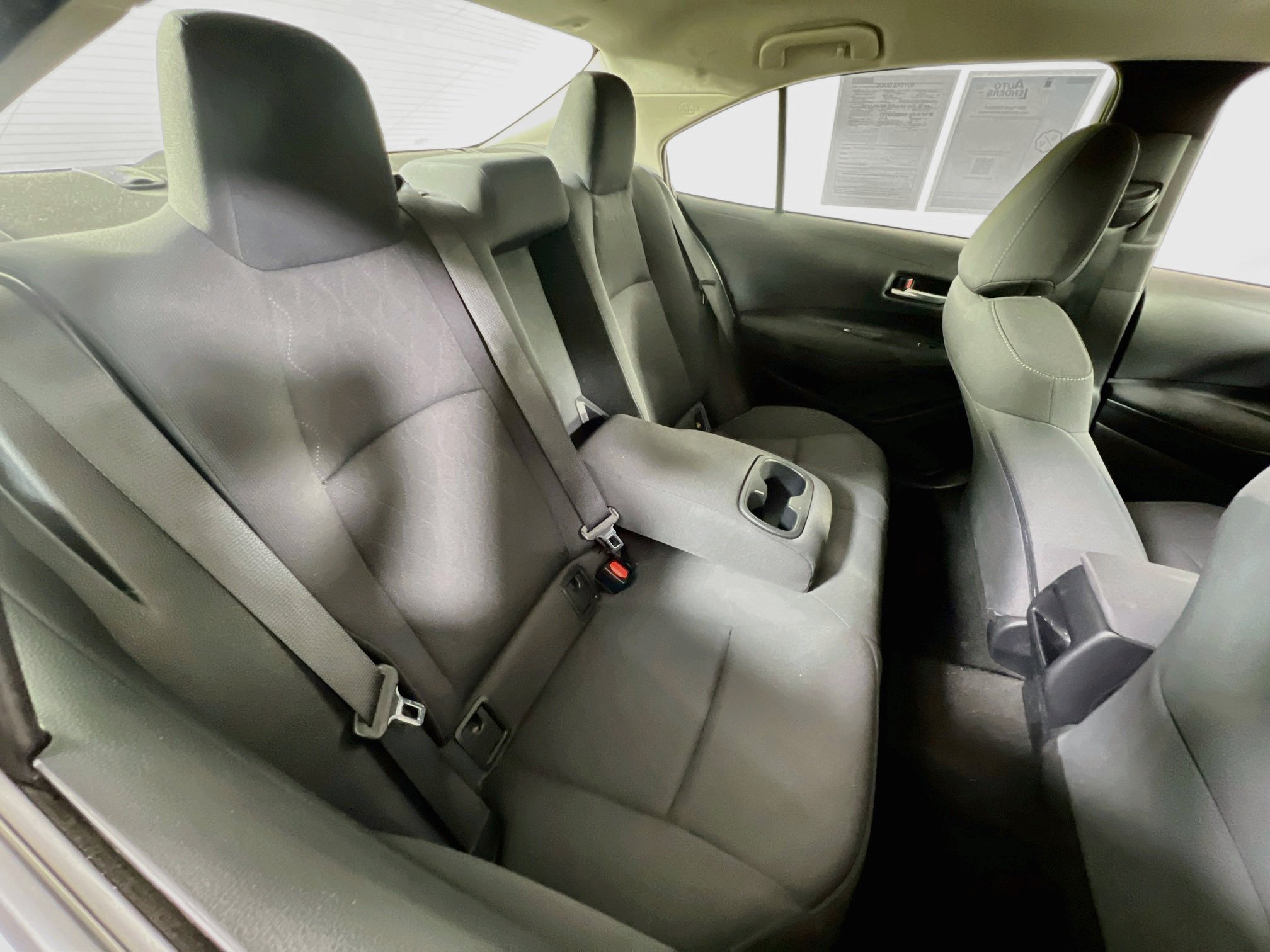 Used 2020 Toyota Corolla LE FWD image 24
