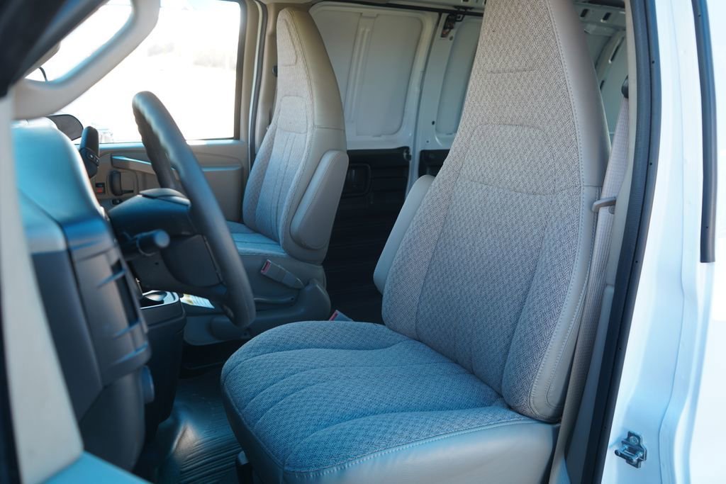 New 2026 Chevrolet Express 2500 Extended w/ Driver Convenience Package RWD image 20