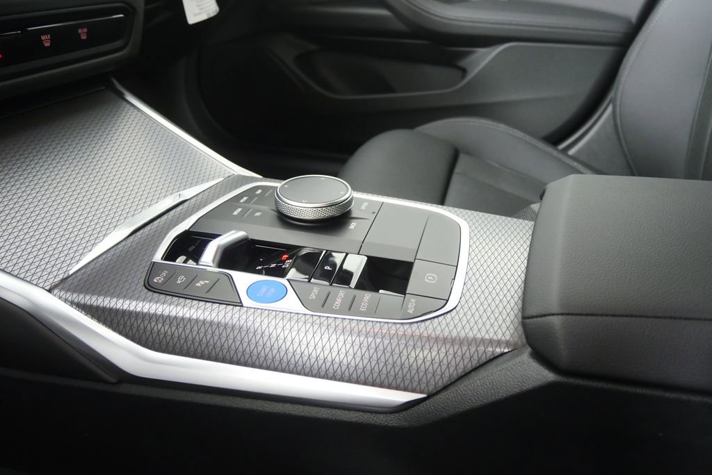 New 2026 BMW i4 eDrive40 image 23