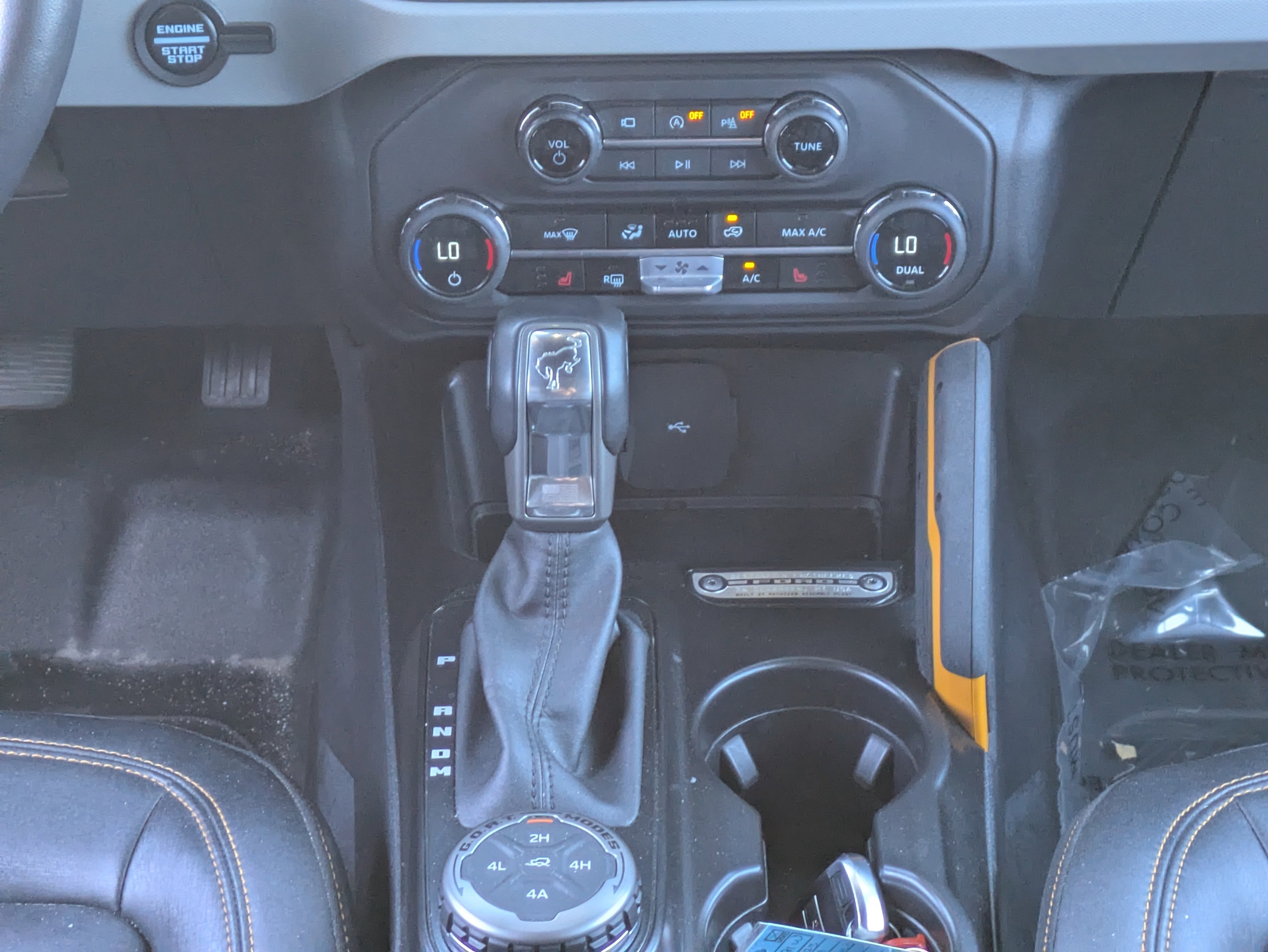 Used 2023 Ford Bronco Badlands image 23