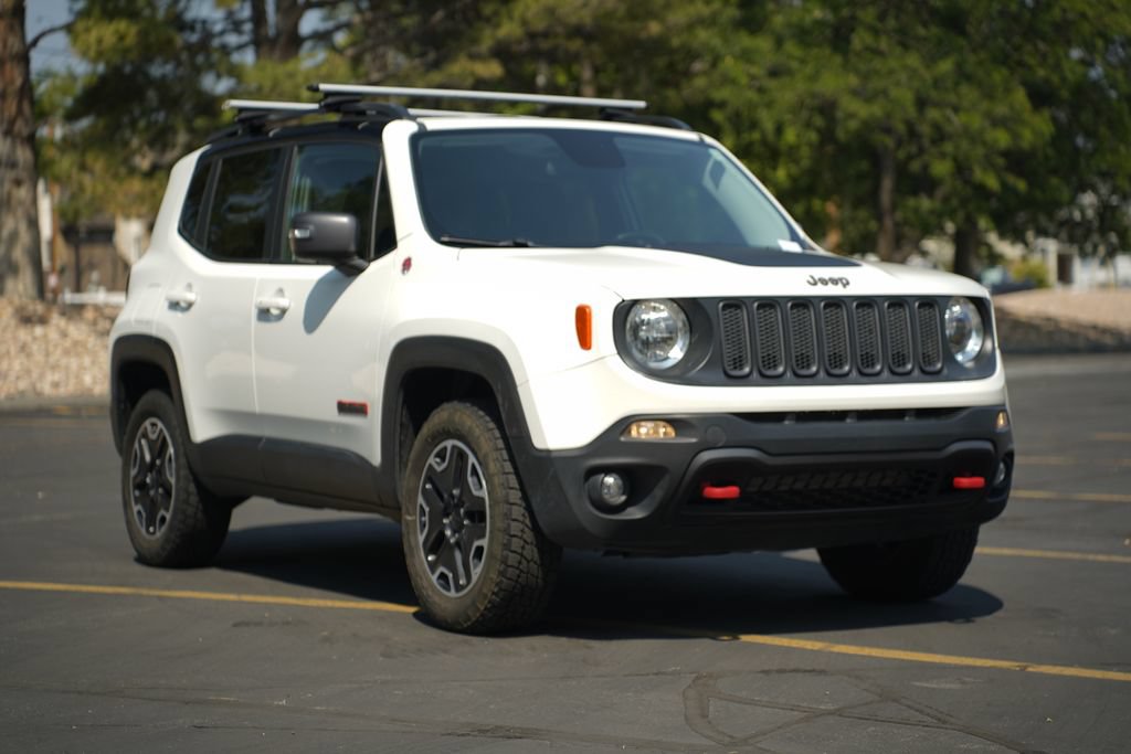 Used 2017 Jeep Renegade Trailhawk AWD/4WD image 7