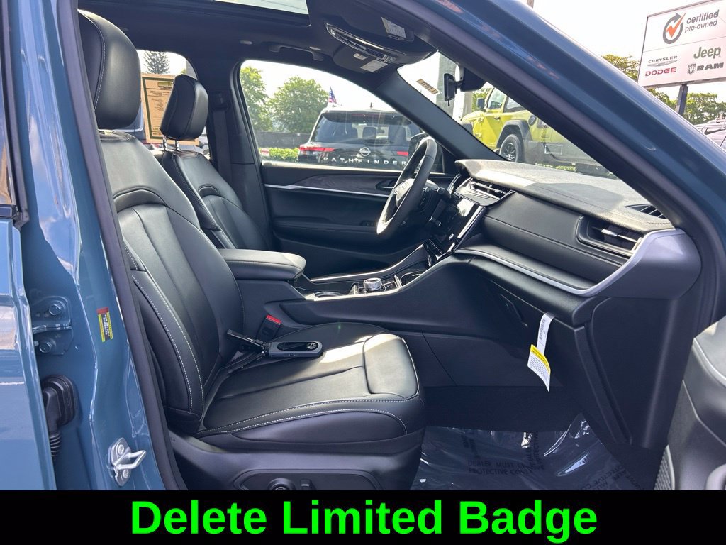 Used 2026 Jeep Grand Cherokee L Limited w/ Limited Altitude Package RWD image 24